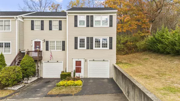 26 Summit Commons #26, Derby, CT 06418