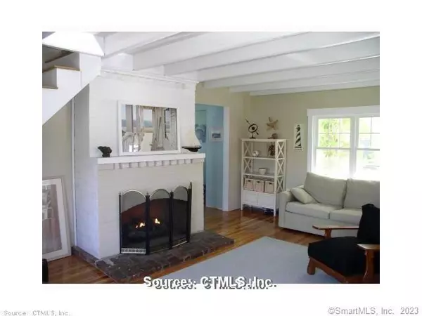 Clinton, CT 06413,2 Groveway Way