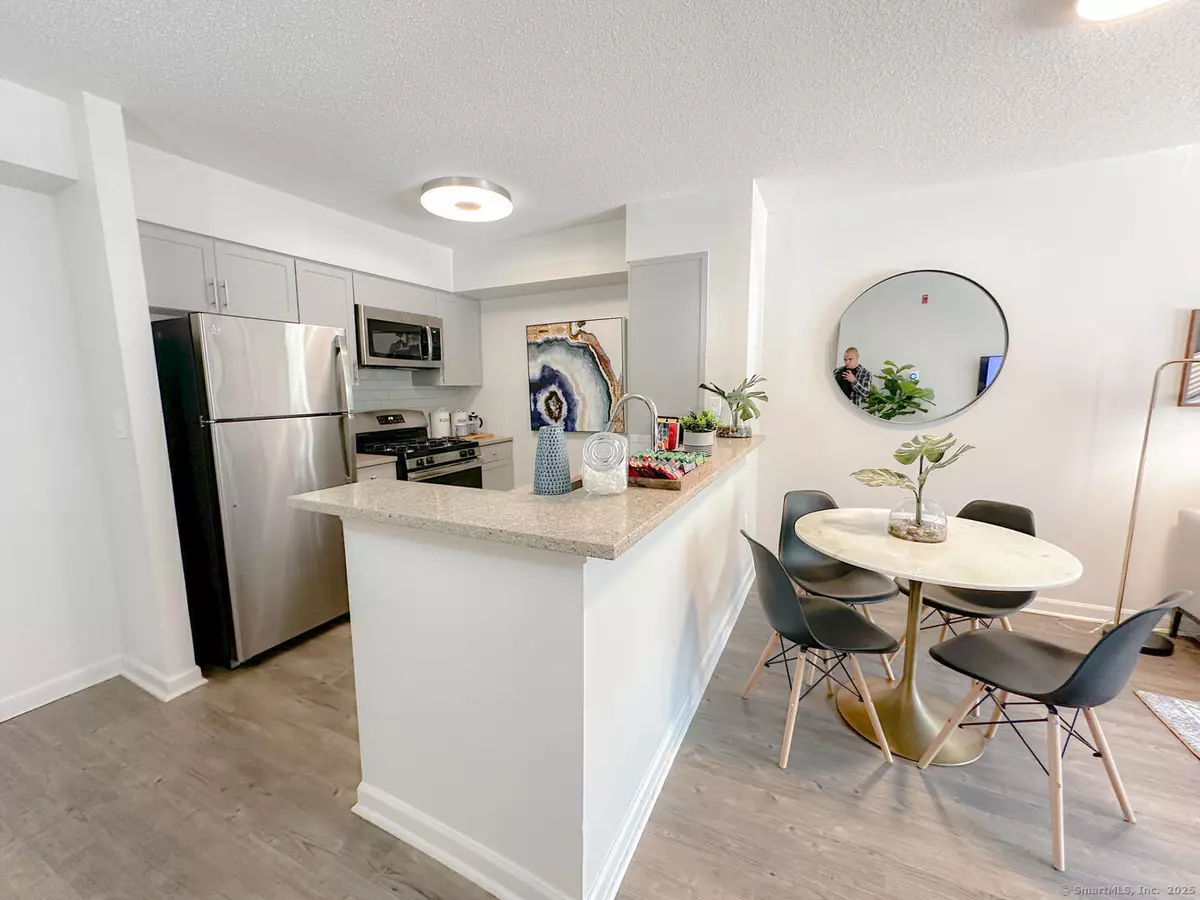 Stamford, CT 06901,52 Forest Street #1606