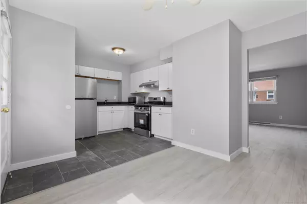 East Haven, CT 06512,75 Saltonstall Parkway #A21