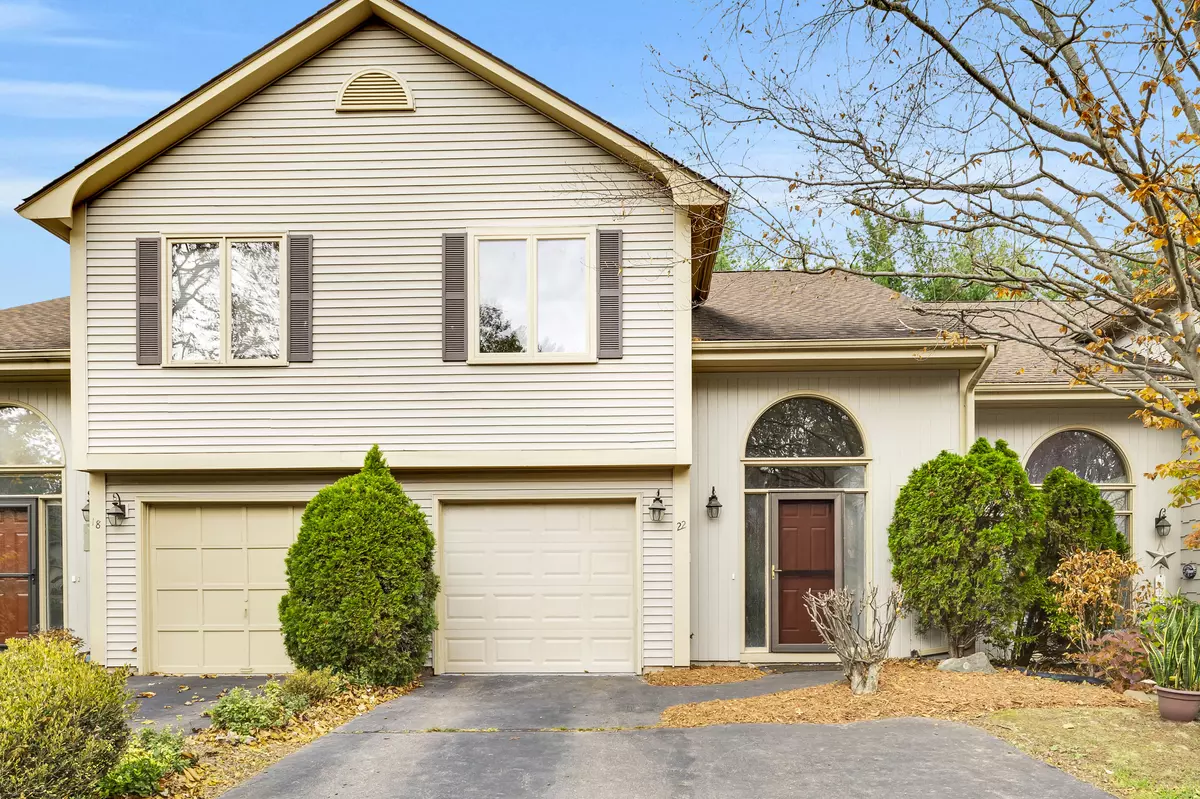 Newington, CT 06111,22 Apple Hill #22