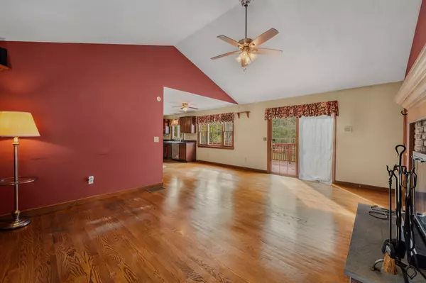 Wallingford, CT 06492,41 Northford Road