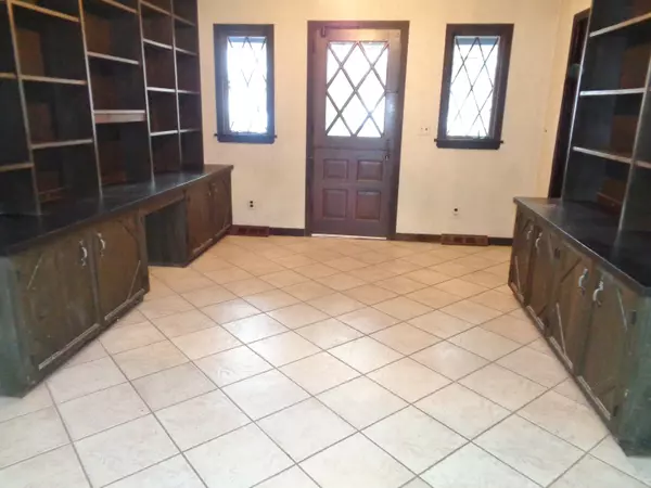 Vernon, CT 06066,26 Mary Lane