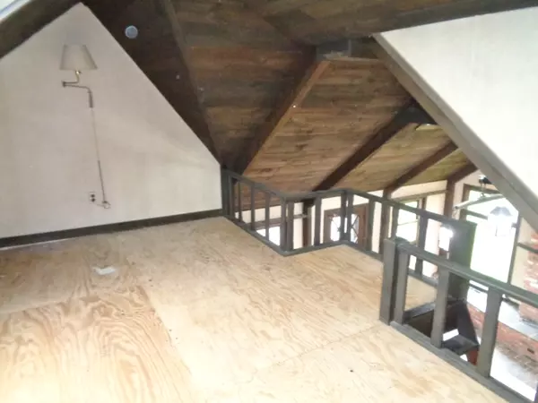 Vernon, CT 06066,26 Mary Lane