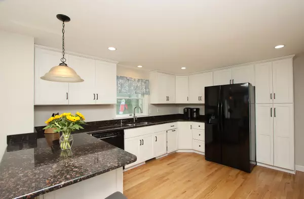 Bethel, CT 06801,4 Stone Dam Road