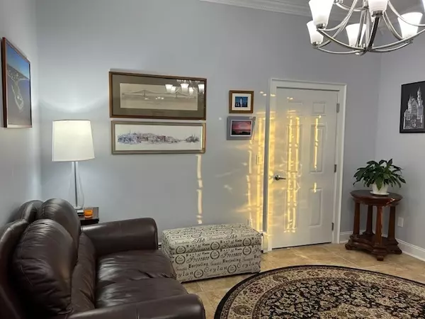 Stonington, CT 06355,232 Greenmanville Avenue #1-07