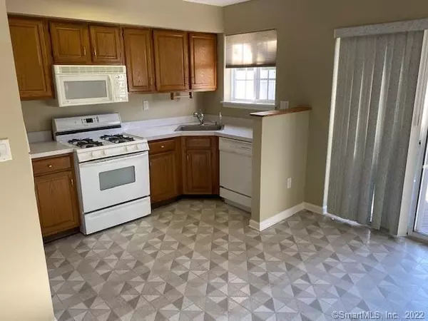 Milford, CT 06461,37 Kendall Green Drive #37