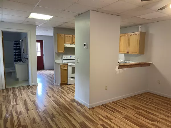 260 Raymond Hill Road Road #12, Montville, CT 06382