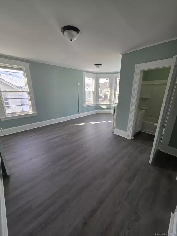 Torrington, CT 06790,21 Pearl Street #2A