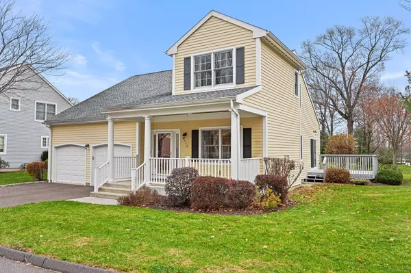 Stratford, CT 06614,350 Maple Oak Drive #350
