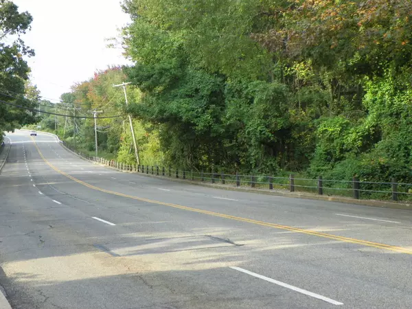 Waterford, CT 06385,100 Cross Road