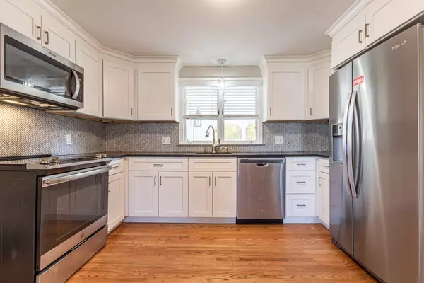 Glastonbury, CT 06033,34 Williams Street West