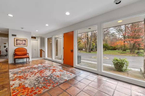 Stamford, CT 06902,88 Starin Drive