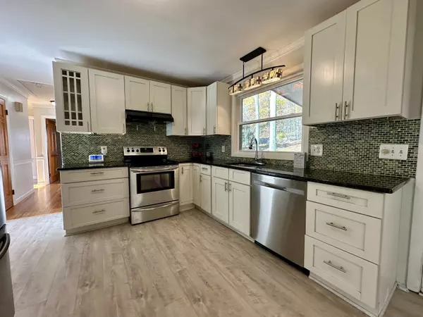 Ledyard, CT 06335,50 North Glenwoods Road