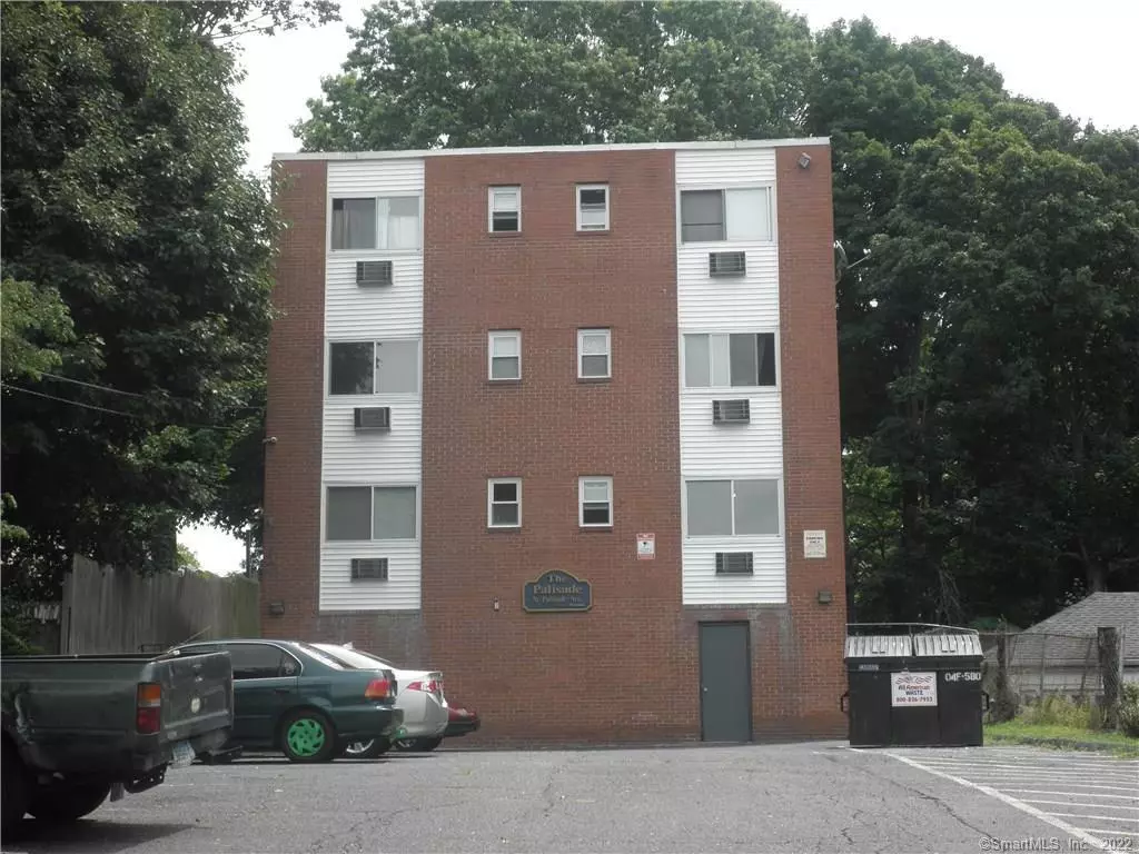 Bridgeport, CT 06610,76 Palisade Avenue #B3