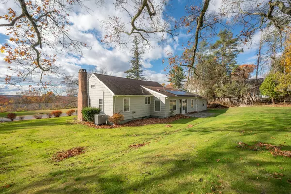 Waterbury, CT 06704,19 Lenox Street