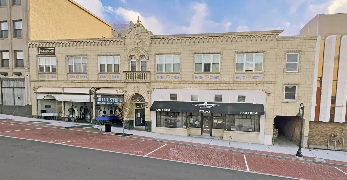 Derby, CT 06418,17 Elizabeth Street #E-2