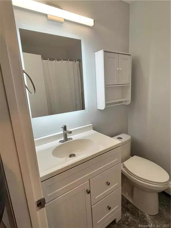 Brookfield, CT 06804,23 Canterbury Court #23