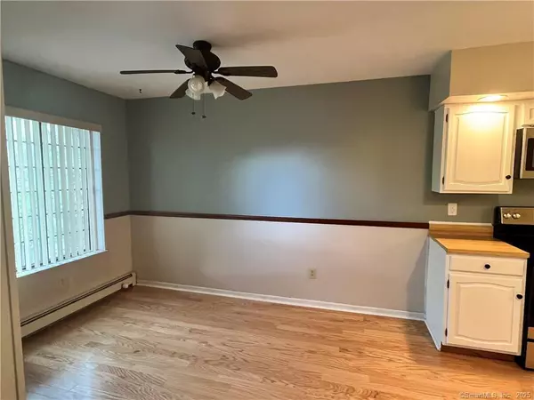 Brookfield, CT 06804,23 Canterbury Court #23