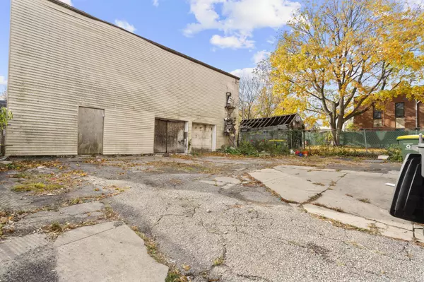 Waterbury, CT 06704,127 Pearl Street