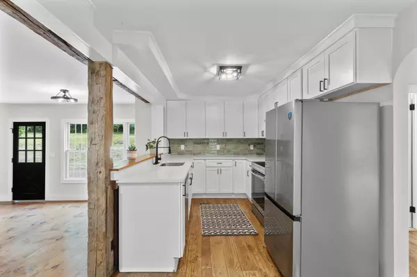 Newtown, CT 06482,205 Great Quarter Road