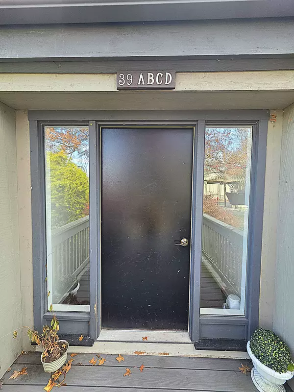 Southbury, CT 06488,39 Heritage Village #C