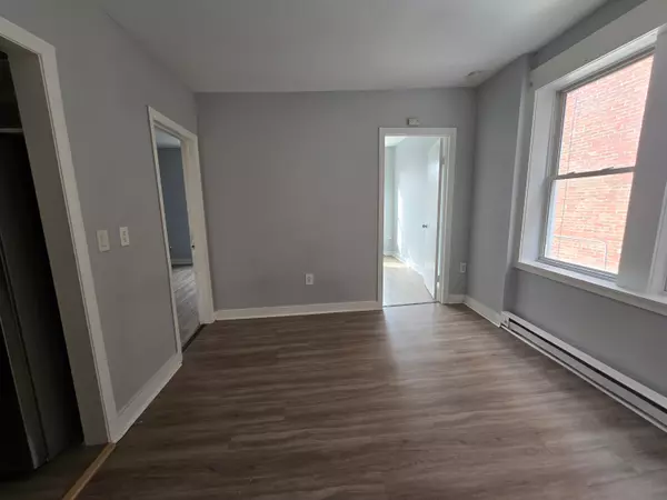 Bridgeport, CT 06605,25 Whittier Street #3