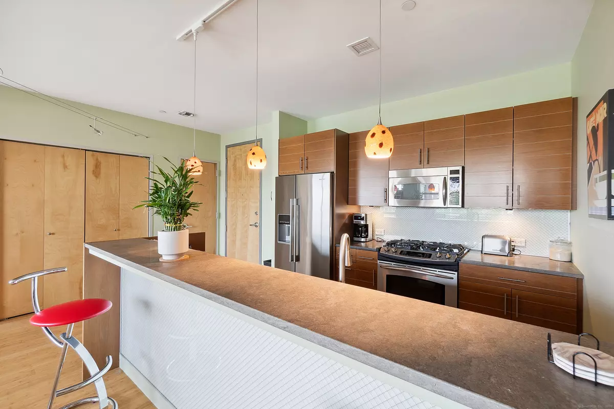 Norwalk, CT 06854,33 North Water Street #505