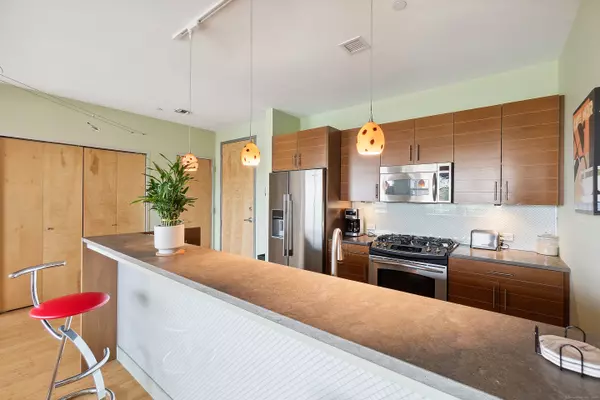 Norwalk, CT 06854,33 North Water Street #505