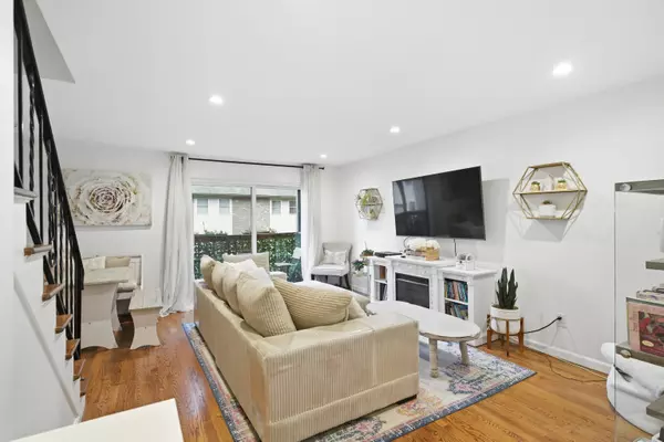 382 Knapps Highway #382, Fairfield, CT 06825