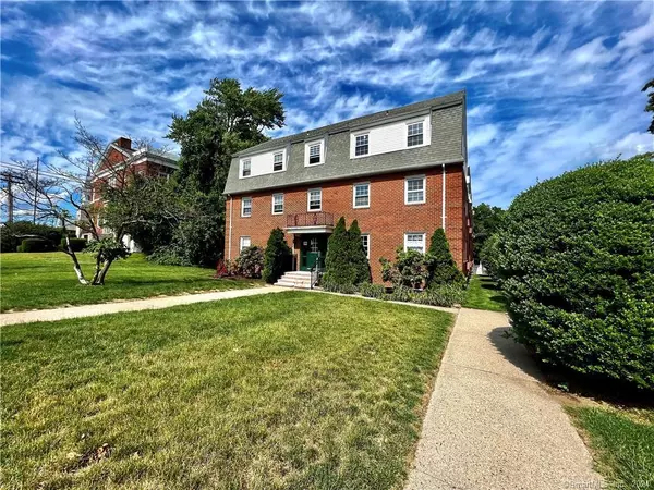 2580 Main Street #B17, Stratford, CT 06615