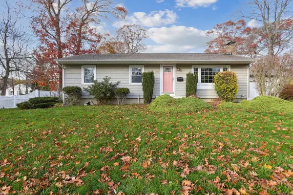 42 Westwood Drive, Groton, CT 06340