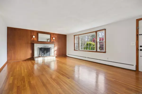 Groton, CT 06340,42 Westwood Drive