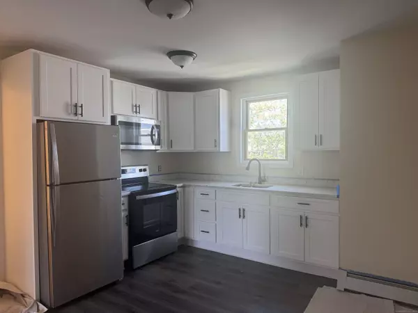 Hartford, CT 06106,51 Russ Street #51D