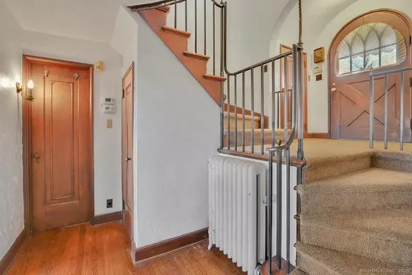 Meriden, CT 06450,51 Hillcrest Terrace