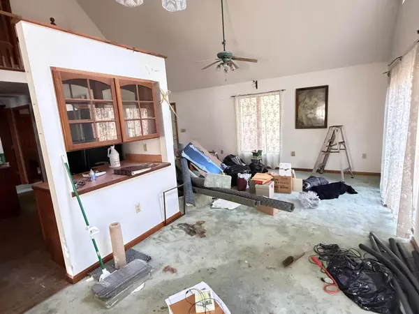 Stafford, CT 06076,41 Delphi Road