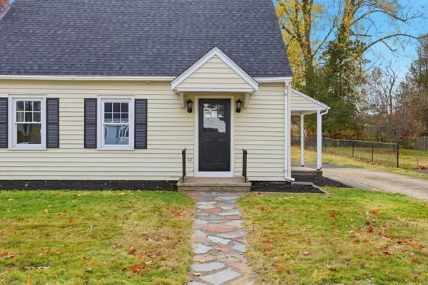 Enfield, CT 06082,23 Woodlawn Avenue