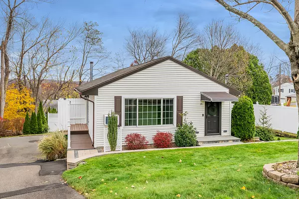 18 Roma Avenue, Waterbury, CT 06708