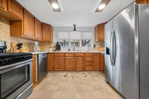 Manchester, CT 06040,9 Cook Street