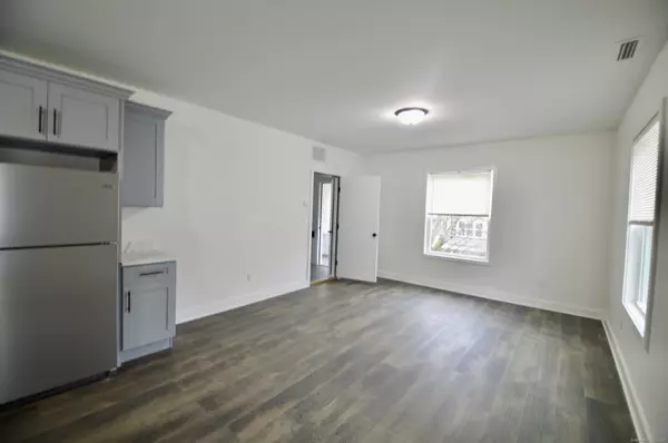 Ansonia, CT 06401,21 Nichols Street