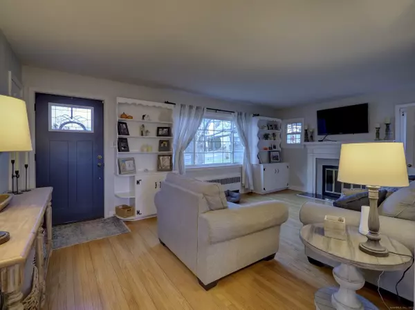 Wallingford, CT 06492,341 Long Hill Road