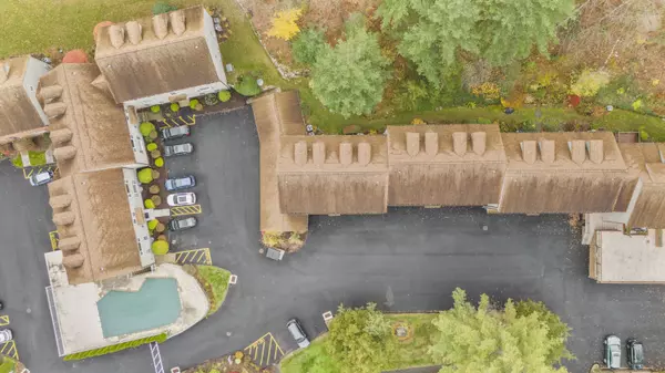 Wilton, CT 06897,35 Village Walk #35