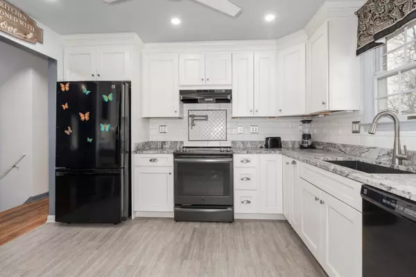 Milford, CT 06460,224 Roses Mill Road