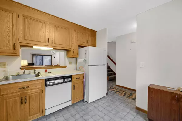 Newington, CT 06111,38 Robin Brook Drive #38