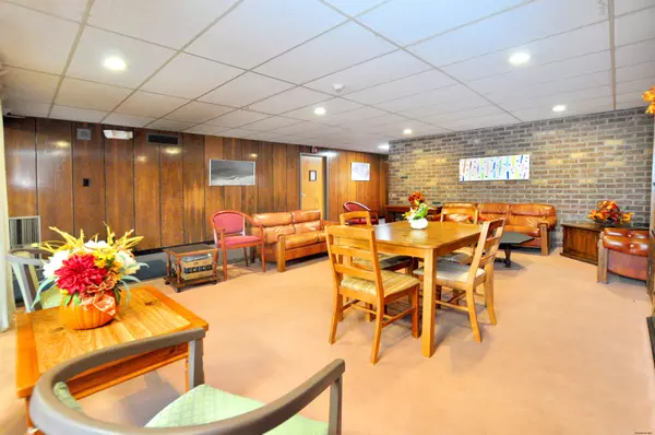 New Britain, CT 06052,45 Park Place #APT 205