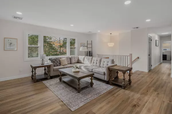 East Lyme, CT 06333,12 Brookfield Drive