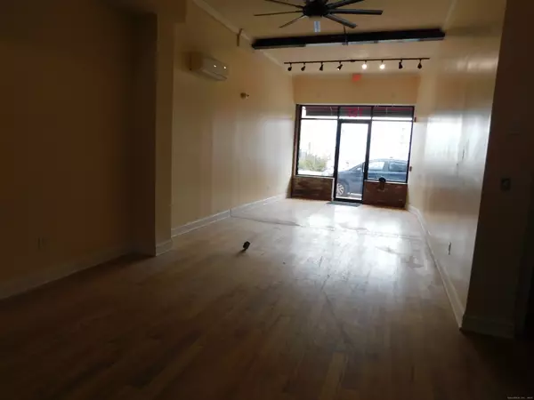 New London, CT 06320,153 Bank Street