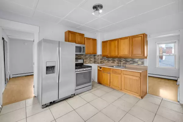 New Britain, CT 06051,223 Lawlor Street #2