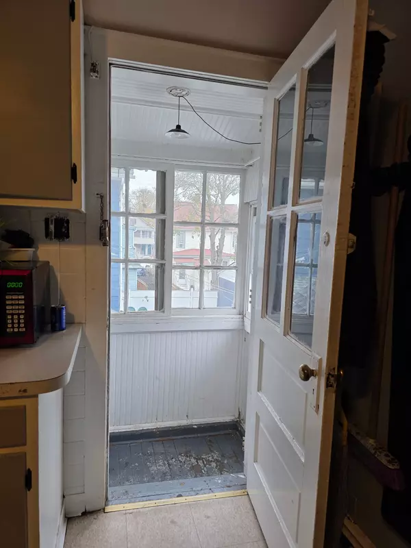 Bridgeport, CT 06608,274 Park Street