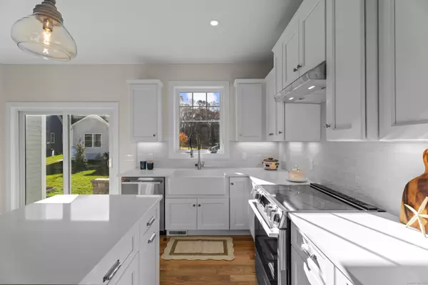 Waterford, CT 06385,7 Ivy Hill Road #7